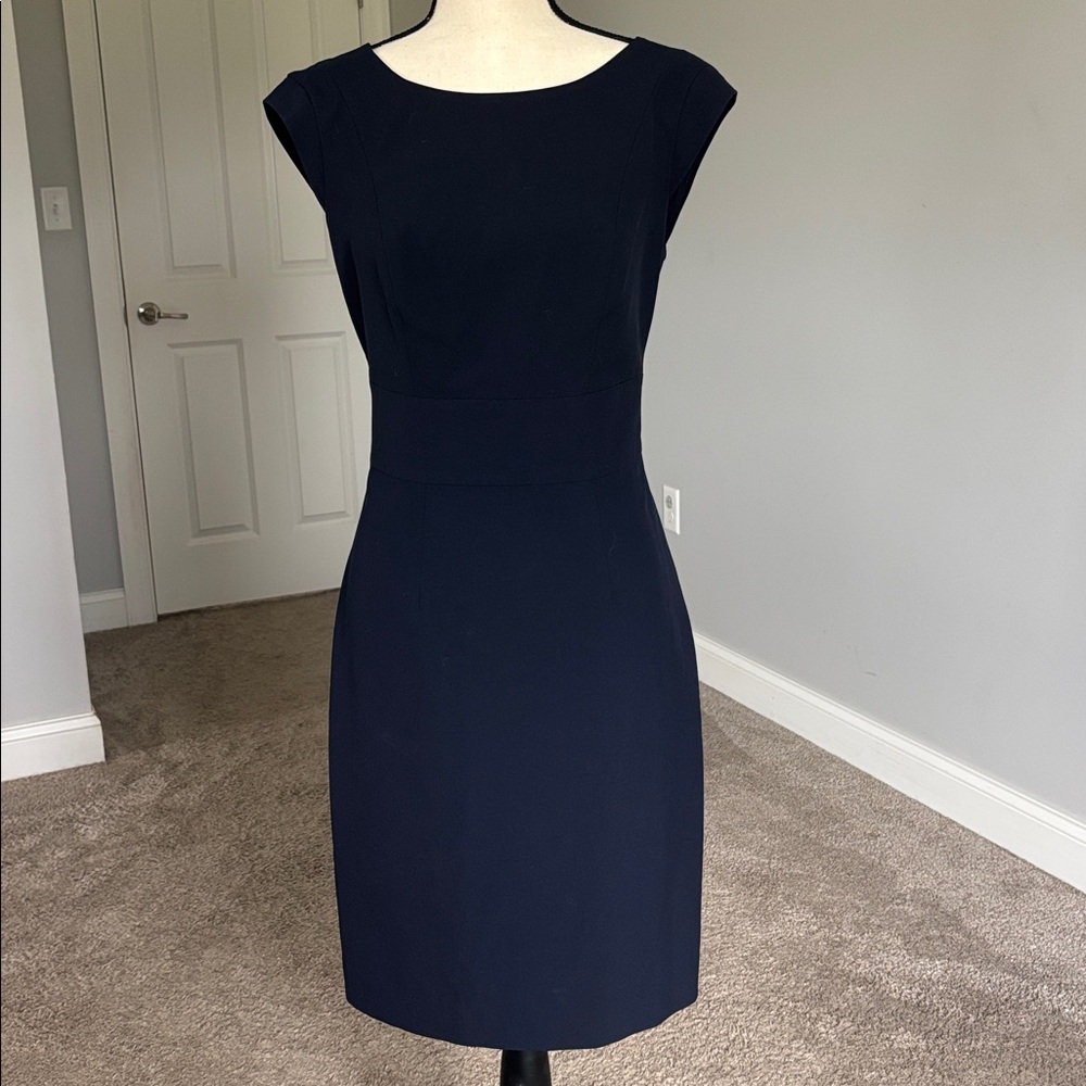 Elegant Navy Blue Sheath Dress